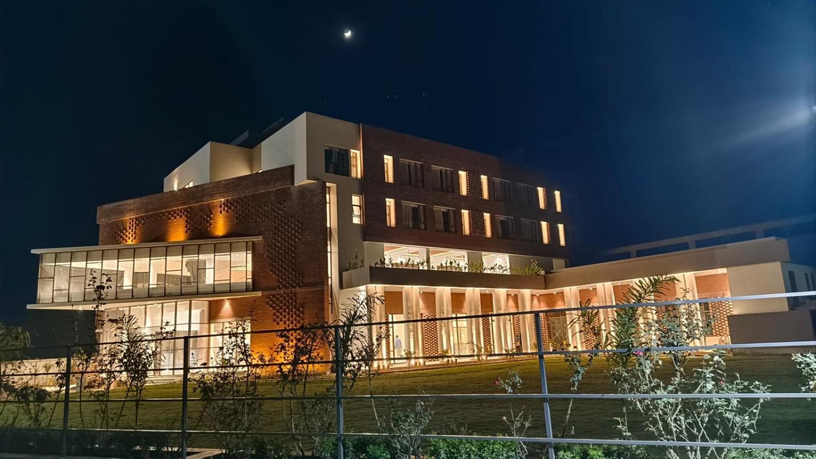The Pearl Club Resort Shanti Niketan Luaran gambar