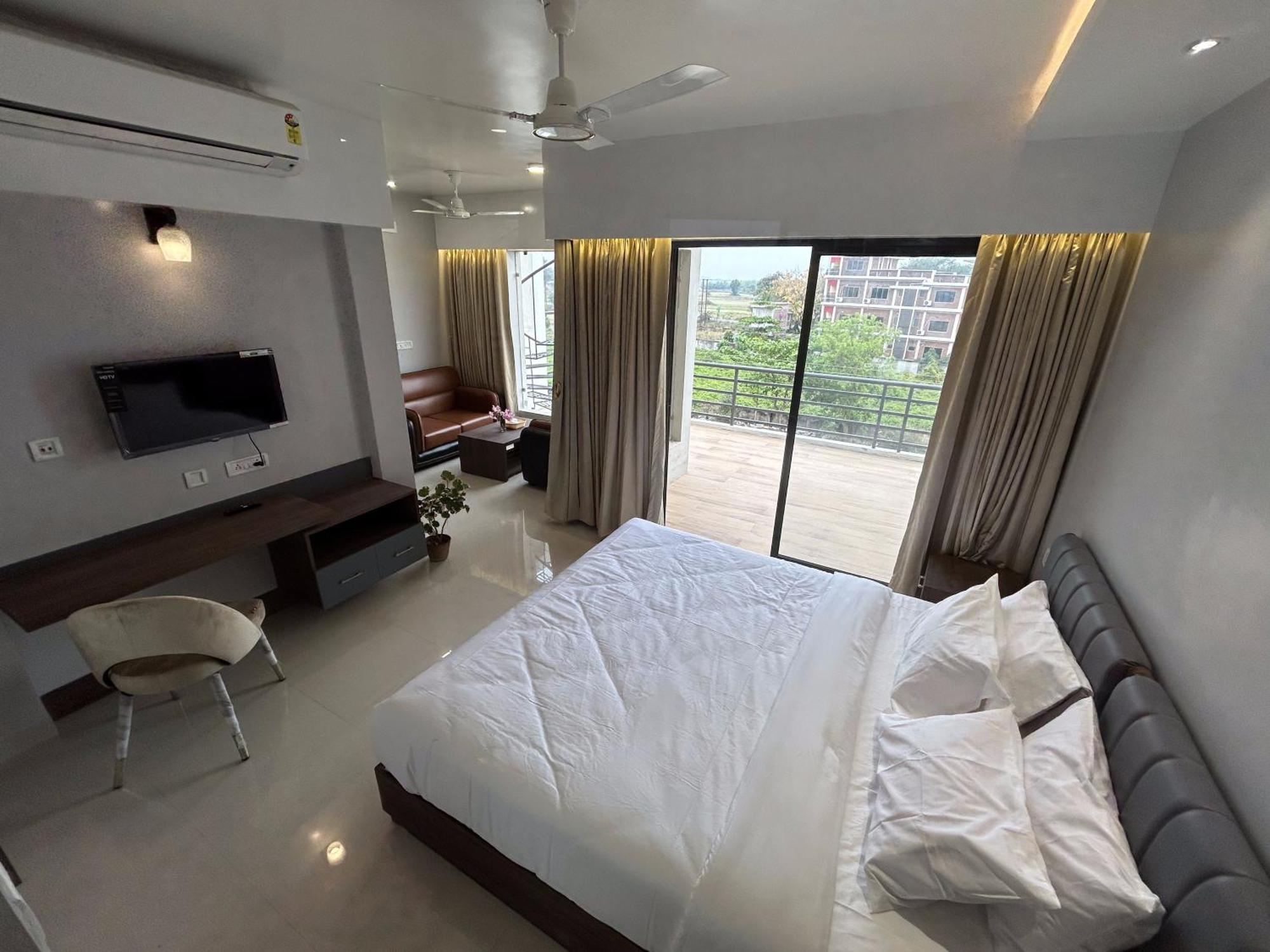 The Pearl Club Resort Shanti Niketan Luaran gambar