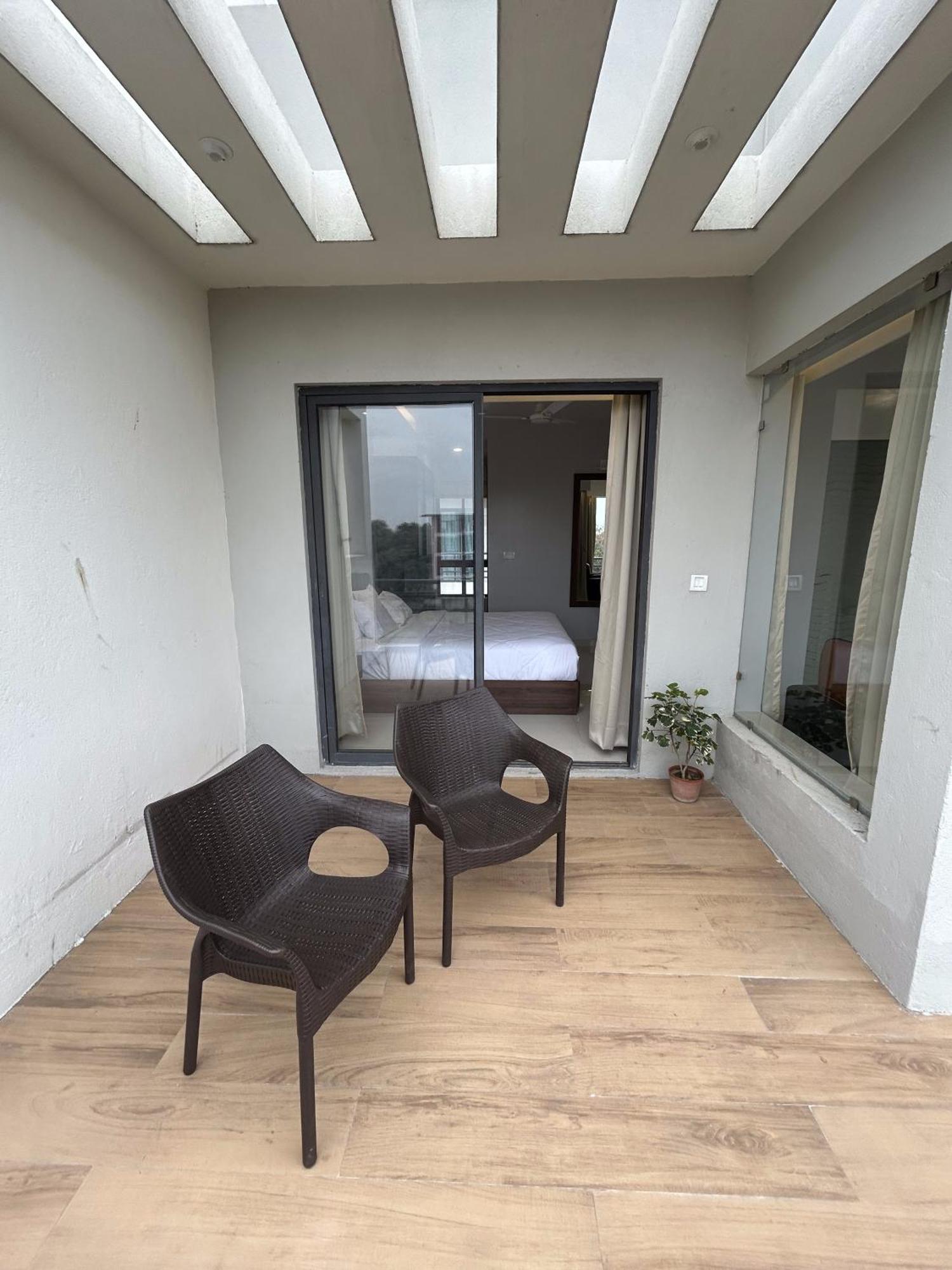 The Pearl Club Resort Shanti Niketan Luaran gambar