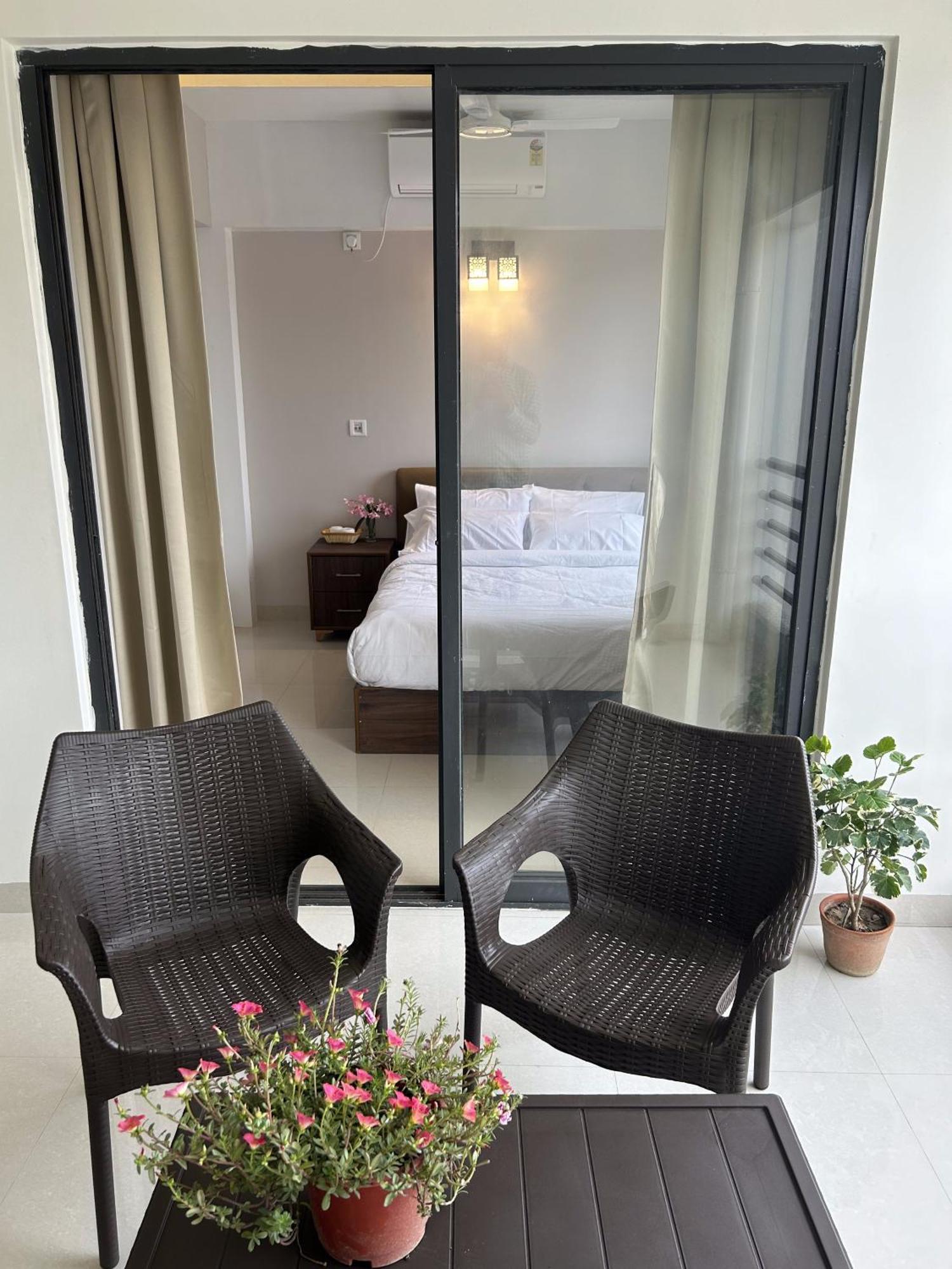The Pearl Club Resort Shanti Niketan Luaran gambar