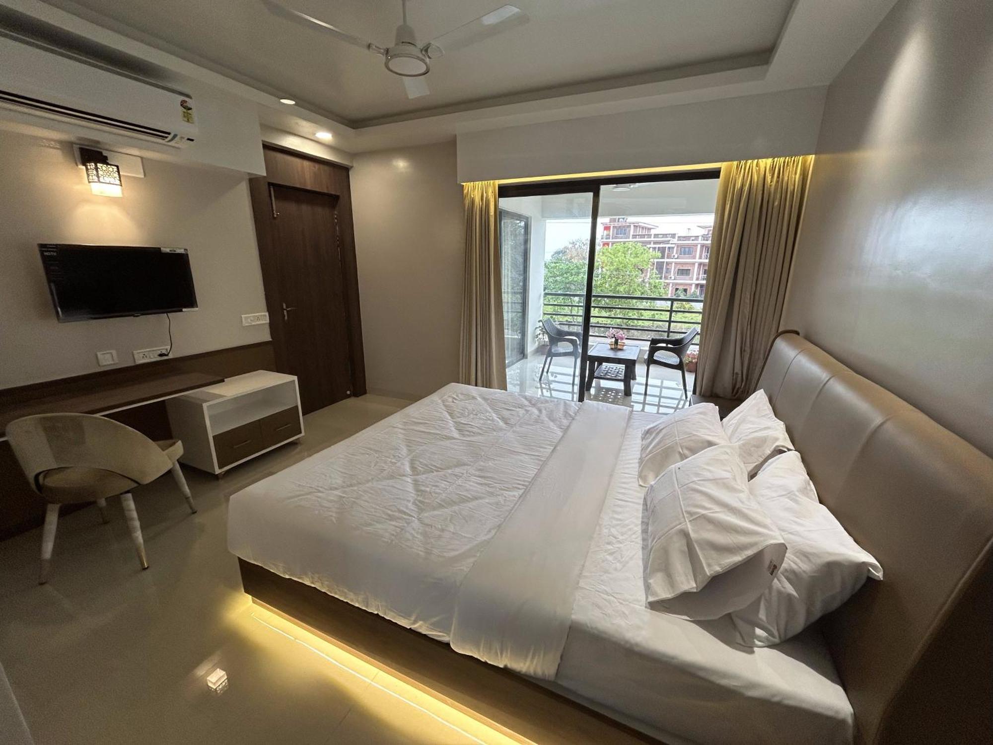 The Pearl Club Resort Shanti Niketan Luaran gambar